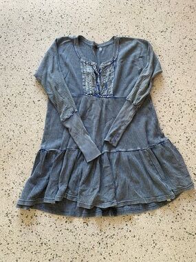 FREE PEOPLE Dusty Blue Waffle Knit Ruffle-Hem Tunic
